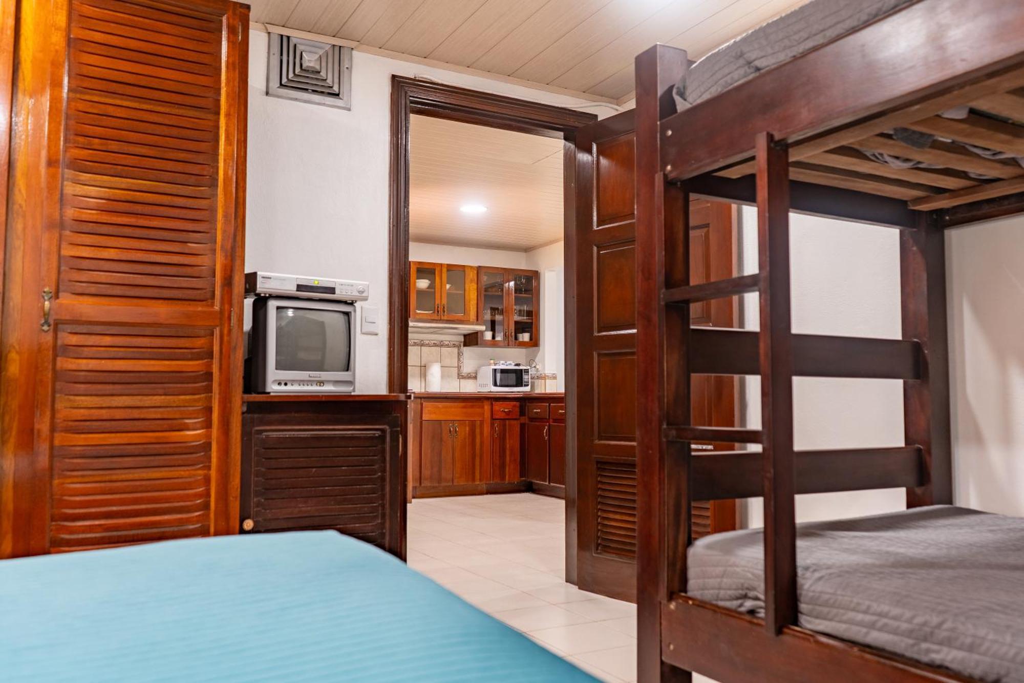 Апартаменты Paradise Breeze 2Bdr Near Quepos Manuel Antonio Экстерьер фото